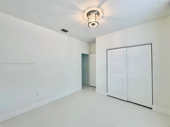Building Photo - 16420 Sapphire St