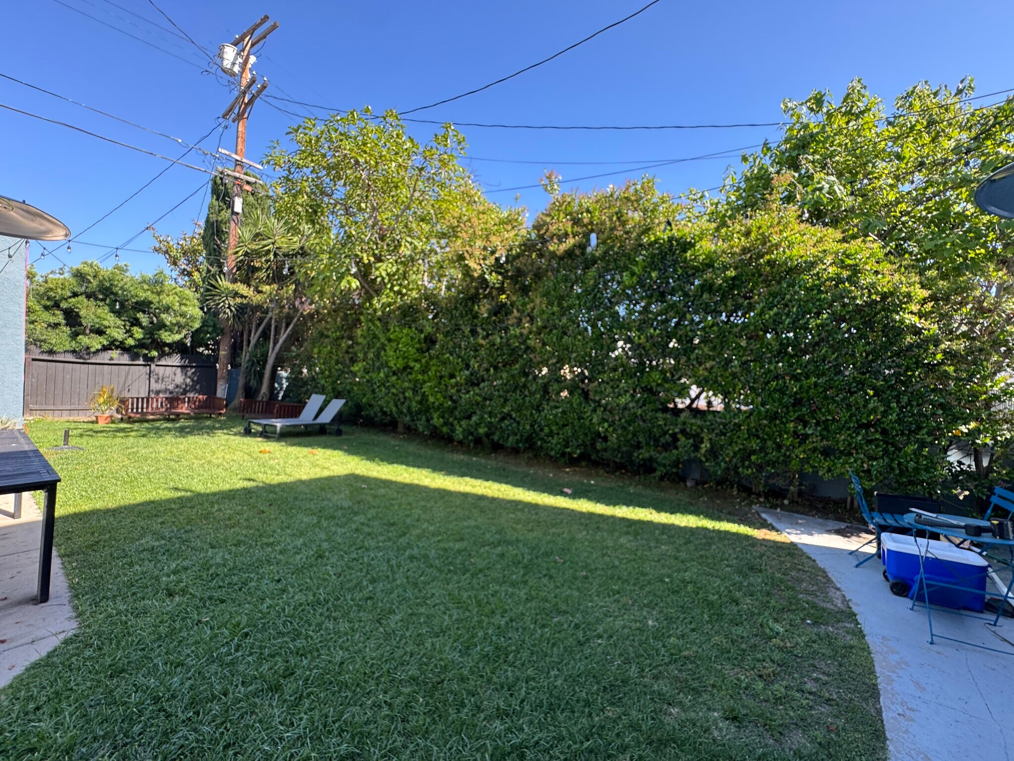 Building Photo - 848 S Curson Ave
