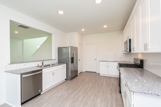 Building Photo - 23923 Escardilla Dr