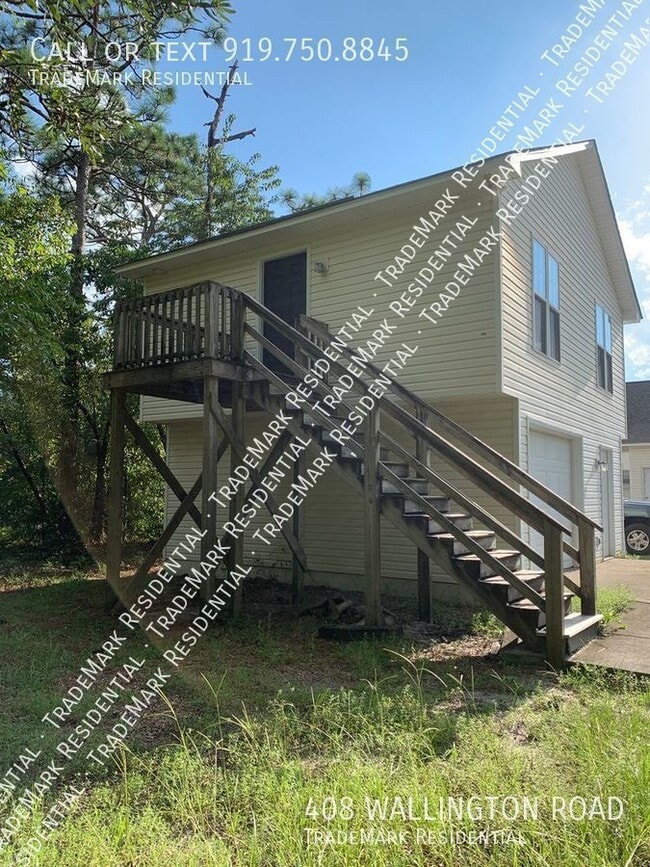 Building Photo - 1 Bedroom 1 Bath House with Garage