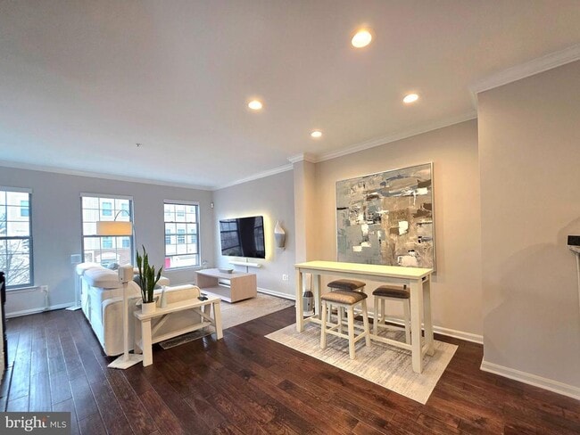 Building Photo - 5300 Arapaho Ln