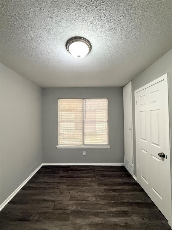 Building Photo - 3643 N MacGregor Way
