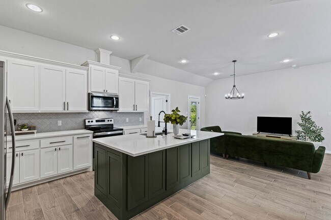 Building Photo - Grand in Granbury!