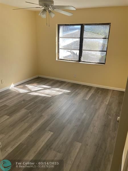 Building Photo - 3123 Oakland Shores Dr