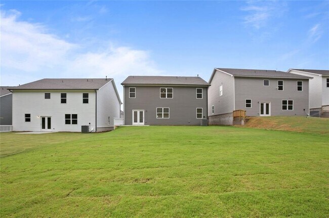 Building Photo - 136 Hampton Ter