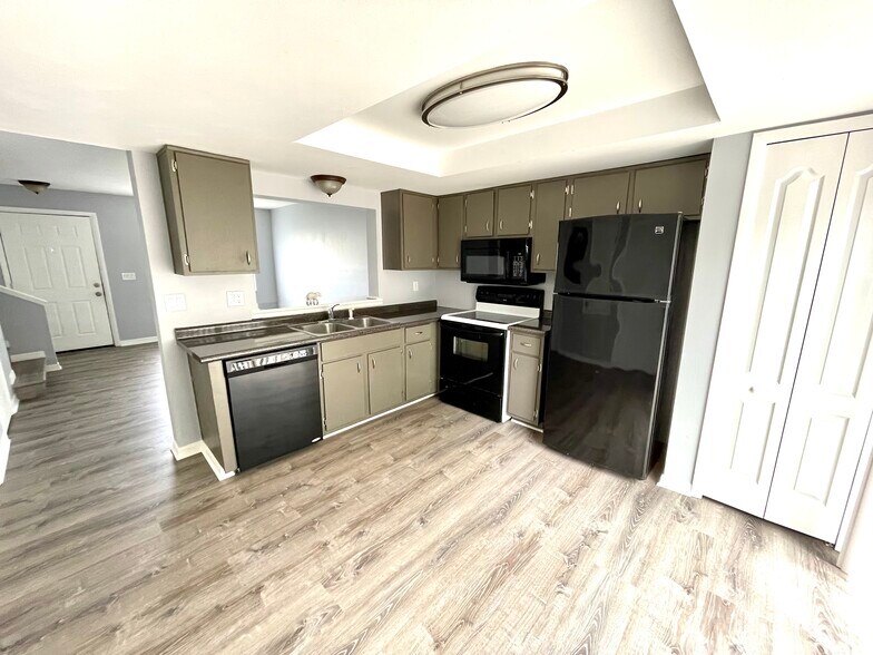 Building Photo - 12048 Tift Cir