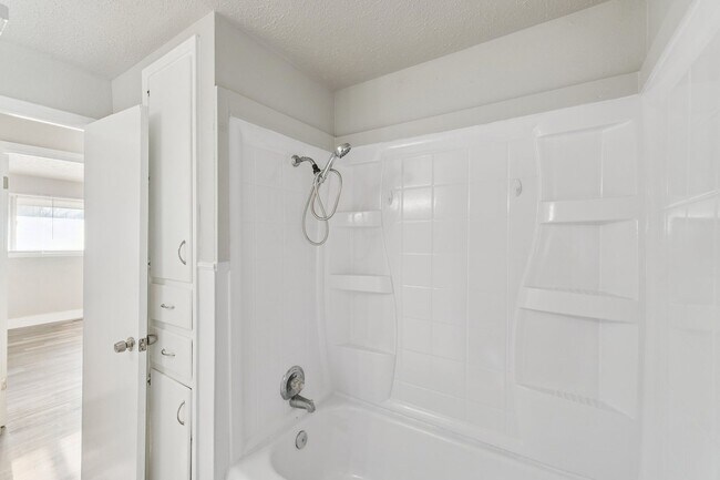 Building Photo - 3 bed, 1 bath home in Midwest city,Ok