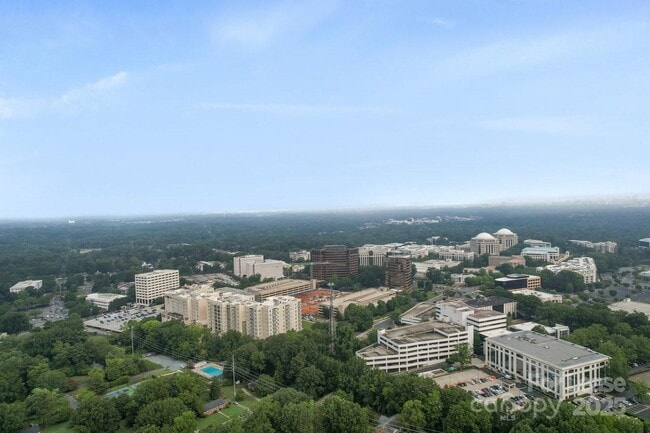 Building Photo - 4703 Fairheath Rd