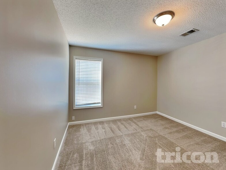 Building Photo - 51 Pates Lake Dr