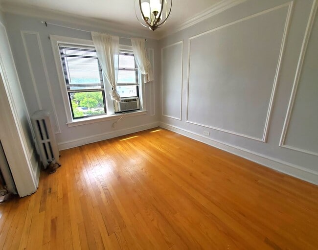 Building Photo - 5641 N Magnolia Ave