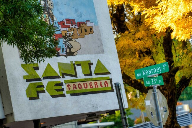 Building Photo - 18 NW 22nd Pl