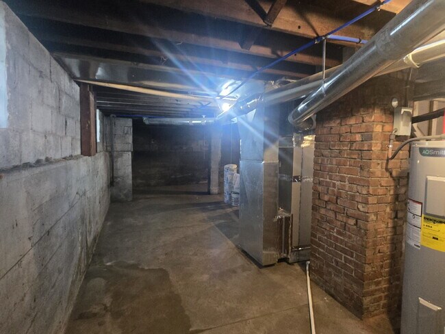 Building Photo - "Newly and beautifully remodeled 3-Bed home on Denmark Street!"