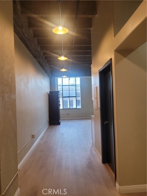 Building Photo - 312 W 5th St