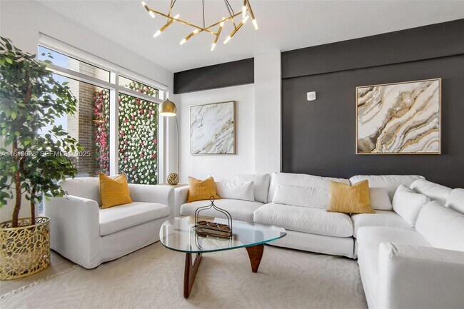 Building Photo - 3250 NE 1st Ave