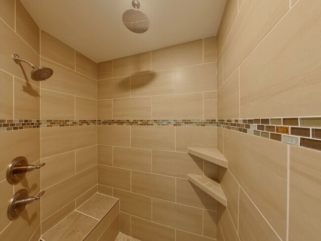 Building Photo - 1377 S Sierra Hls St