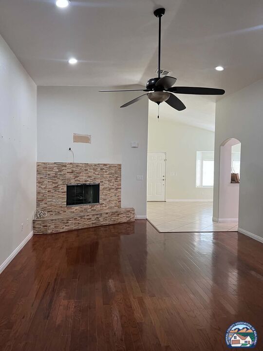 Building Photo - 205 San Felipe Dr