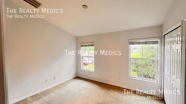 Building Photo - 10278 Regent Park Dr