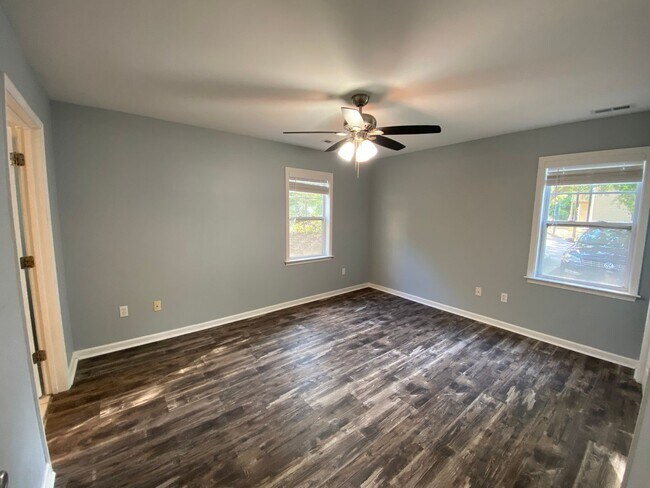 Building Photo - 5132 Greenville Loop Rd