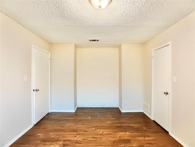 Building Photo - 2103 Marin
