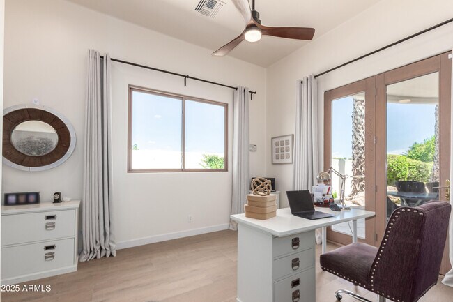 Building Photo - 6900 E Ironwood Dr