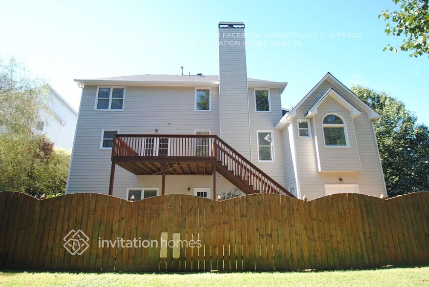 Building Photo - 913 Daylight Cir