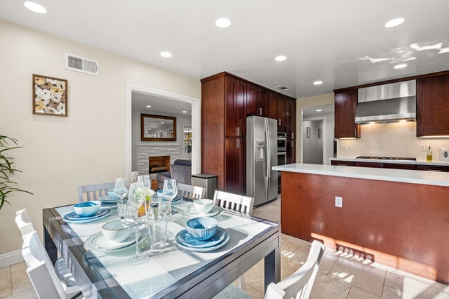 Building Photo - Luxury Estate with Sparkling Pool & Elegant Amenities