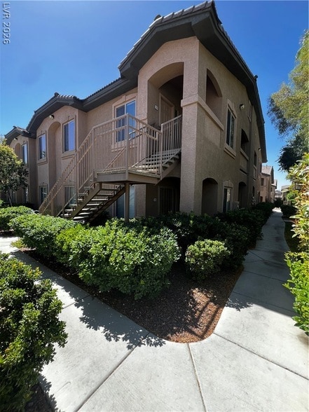 Building Photo - 8985 S Durango Dr