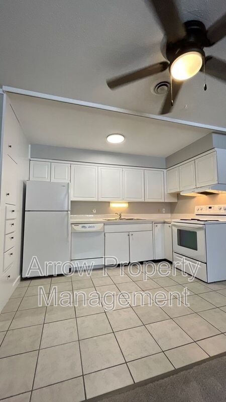 Building Photo - 2501 N Street-208