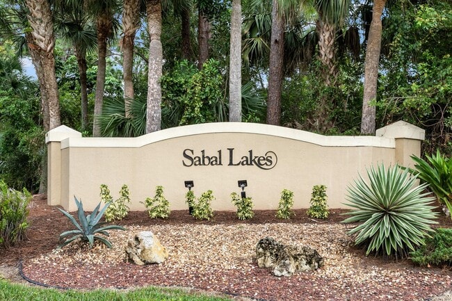 Building Photo - Sabal Lakes
