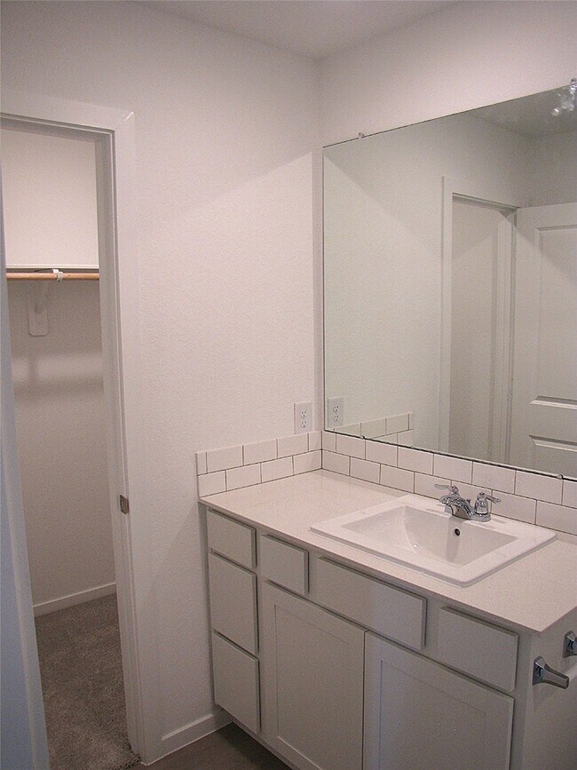 Building Photo - 17955 Valle Cupa Ln