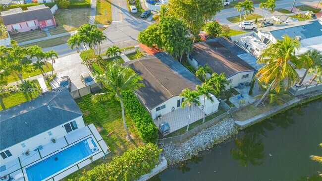 Building Photo - 3455 SW 75th Ct