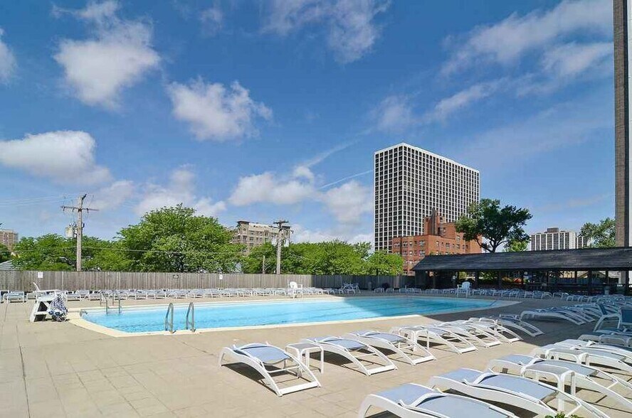 Building Photo - 4250 N Marine Dr