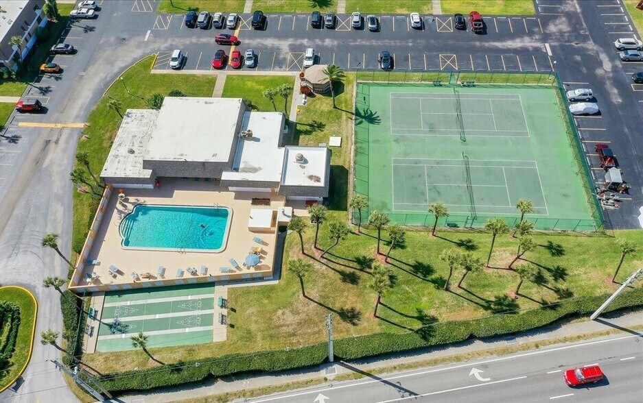 Building Photo - 2700 N Highway A1A