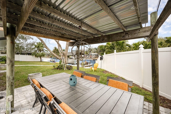 Building Photo - 407 Sandpiper Dr