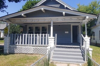 Building Photo - 1532 W Concordia Ave