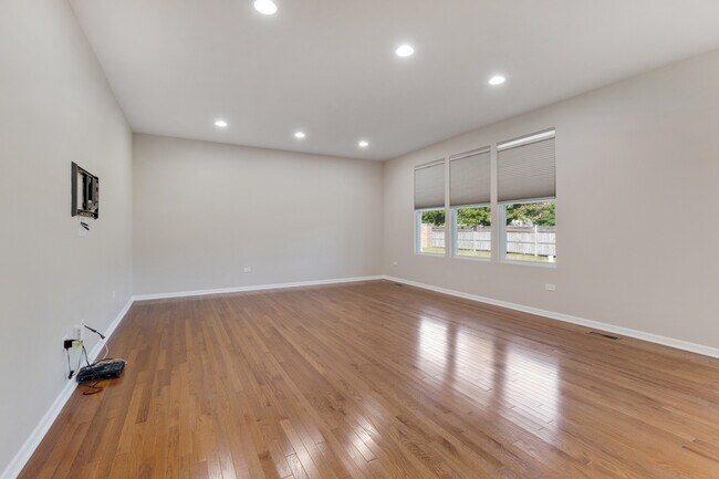 Building Photo - 3628 Birch Ln