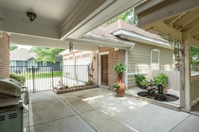 Building Photo - 11955 Silver Leaf Ct