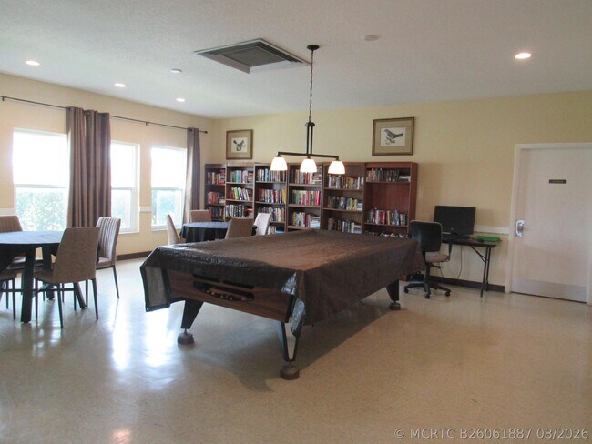 Building Photo - 5780 Fernley Dr