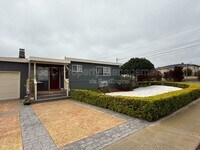 Building Photo - 476 Ferris Ave