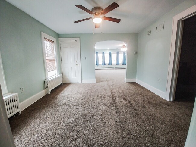 Building Photo - 2529 Reed St