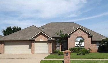 Building Photo - 6612 Stinchcomb Dr