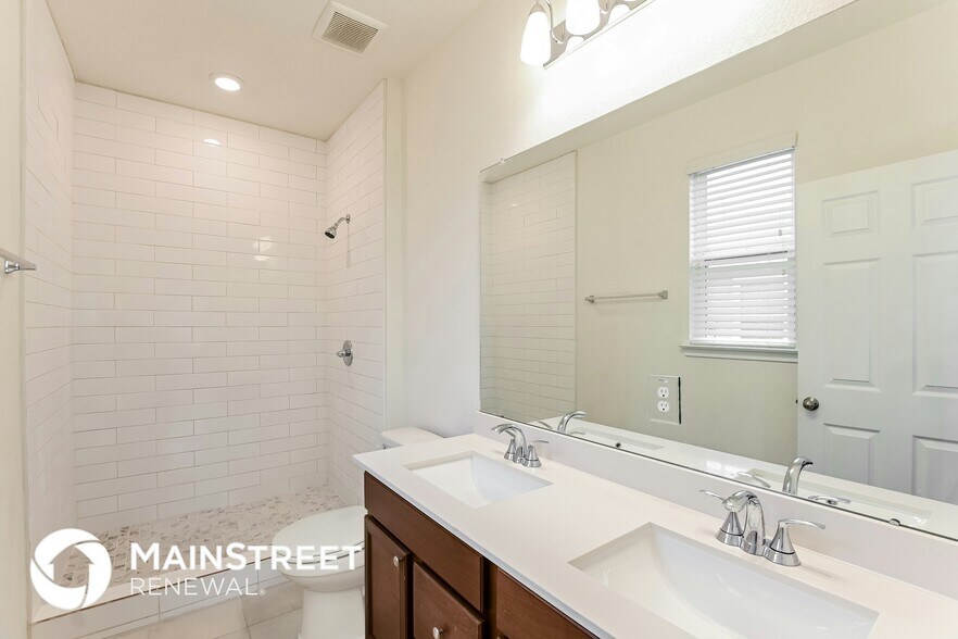 Building Photo - 41655 Sorrel Spring Ln