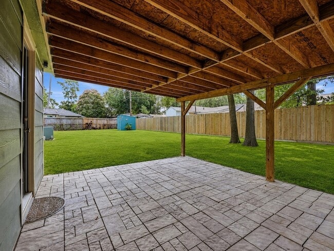 Building Photo - 10033 Whiteside Ln