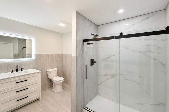 Building Photo - 432-434 Lackawanna Ave