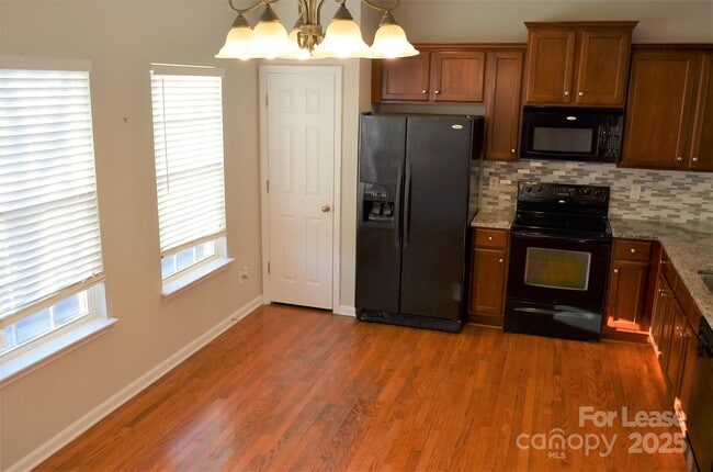 Building Photo - 9712 Walkers Glen Dr NW