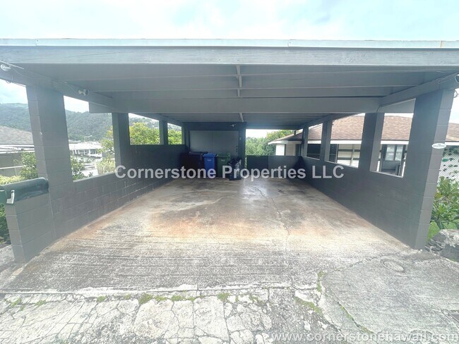 Building Photo - 805 Alewa Dr