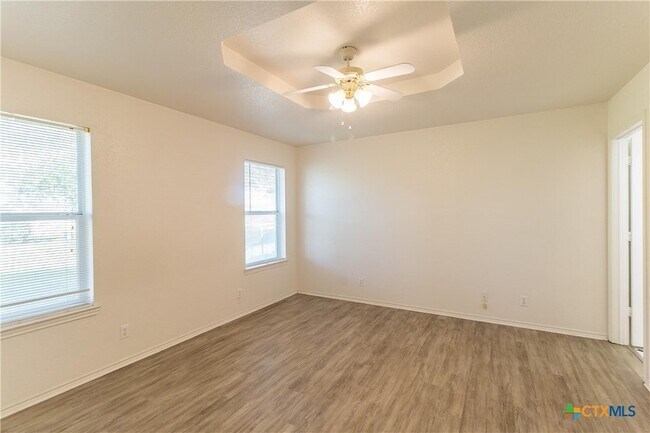 Building Photo - 4514 Hondo Dr