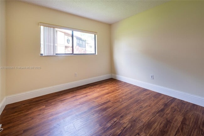 Building Photo - 9522 N Belfort Cir