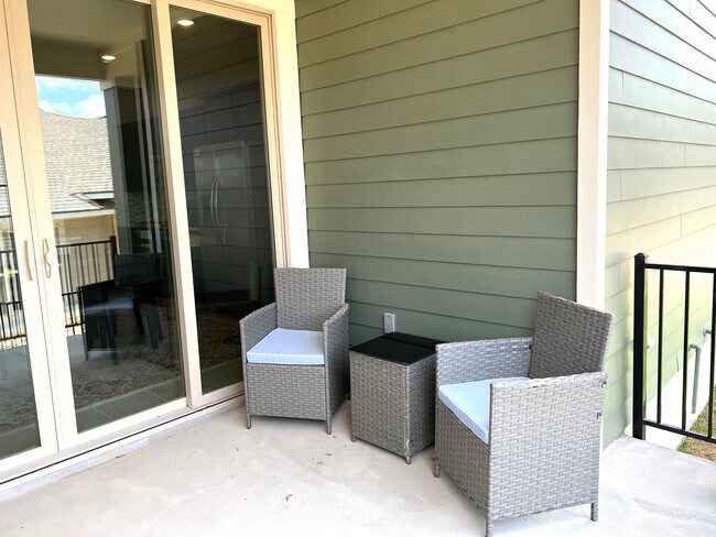 Building Photo - 131 Ace Ln