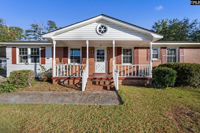 Building Photo - 1709 Woodfield Dr